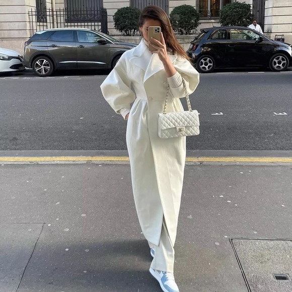 Coat white runway fashion button V-neck long puff lantern sleeve womens - Picture 6 of 9